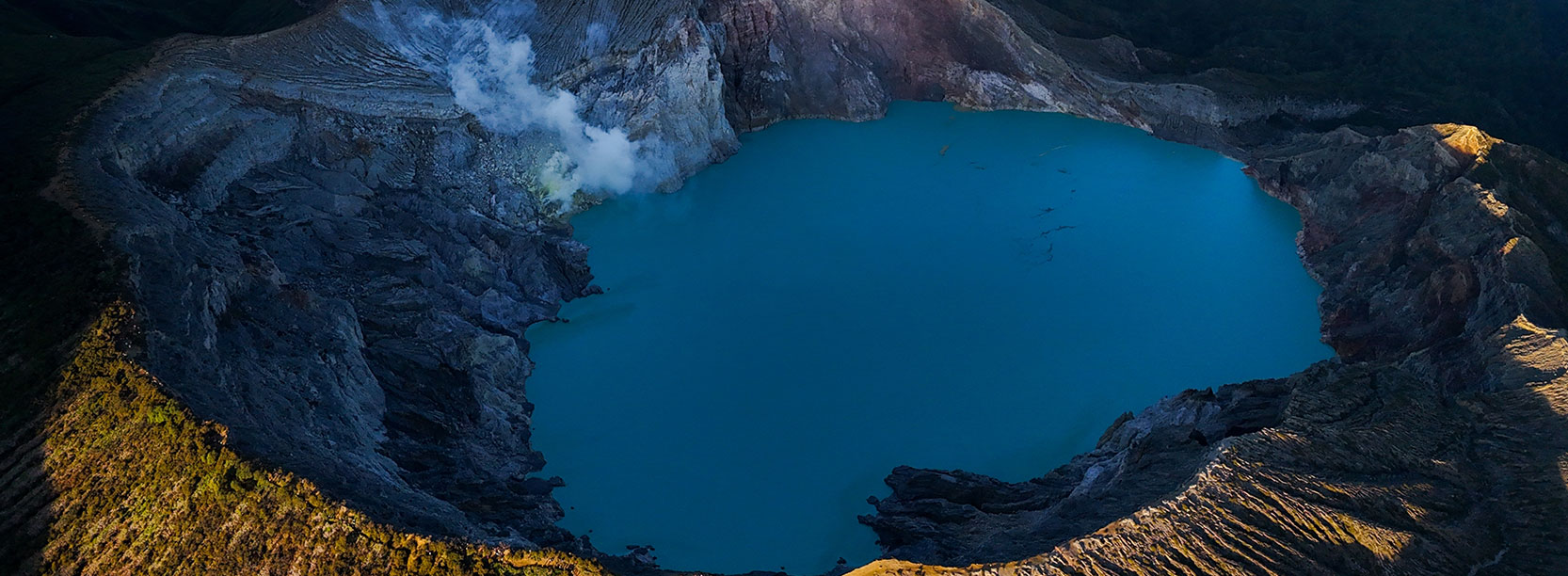 ijen crater